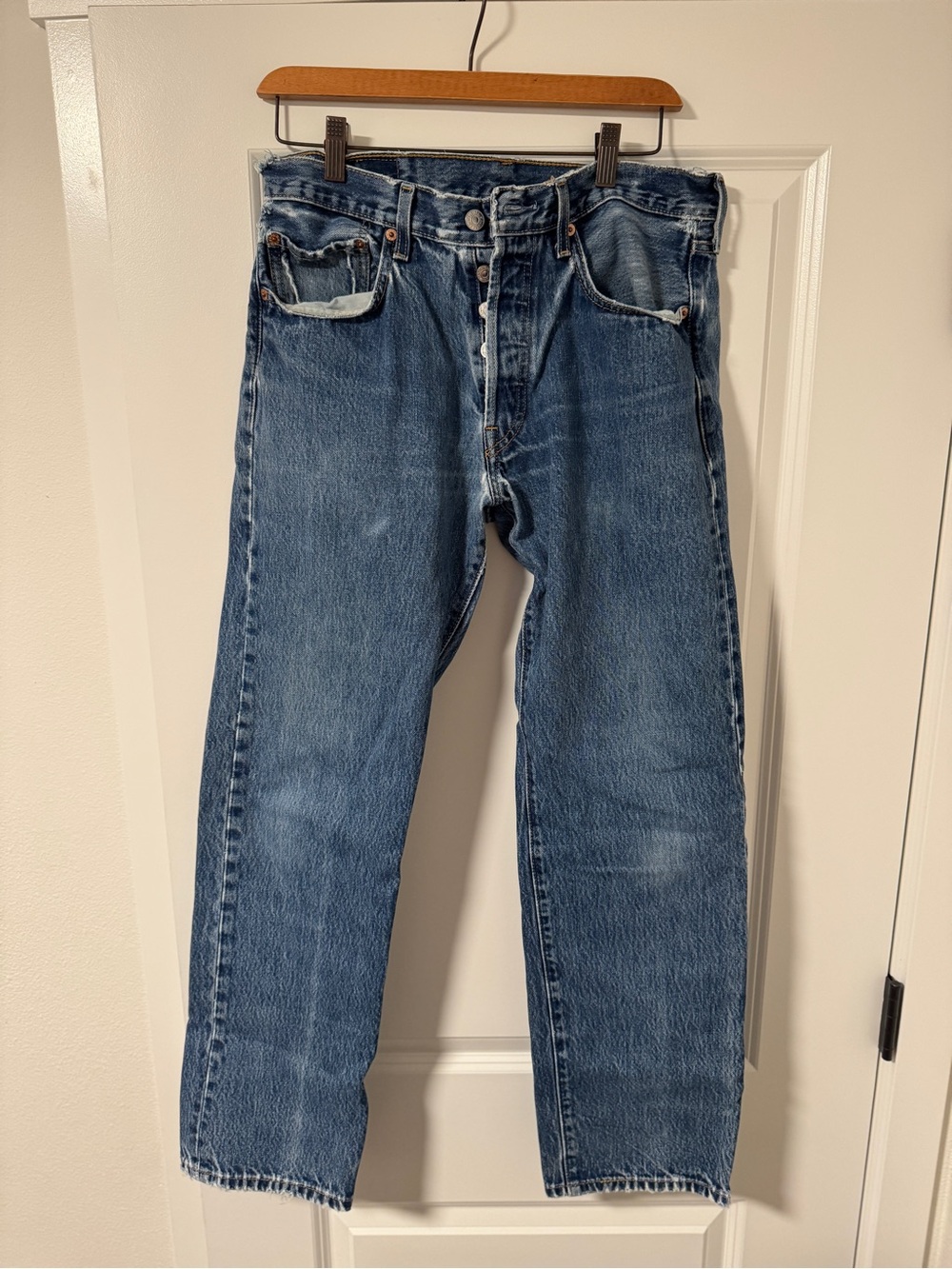 Levi’s 501 Unisex Button Fly Straight Jeans W32 L32 Made in Colombia Vintage